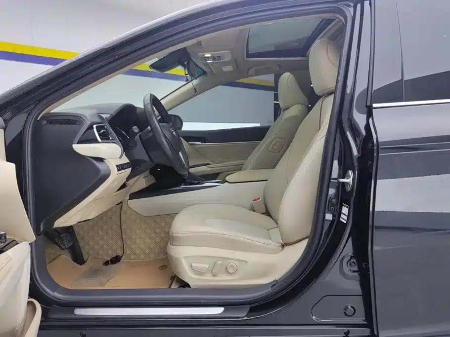 2021 Camry 2.0G Luxury Edition — миниатюра 9