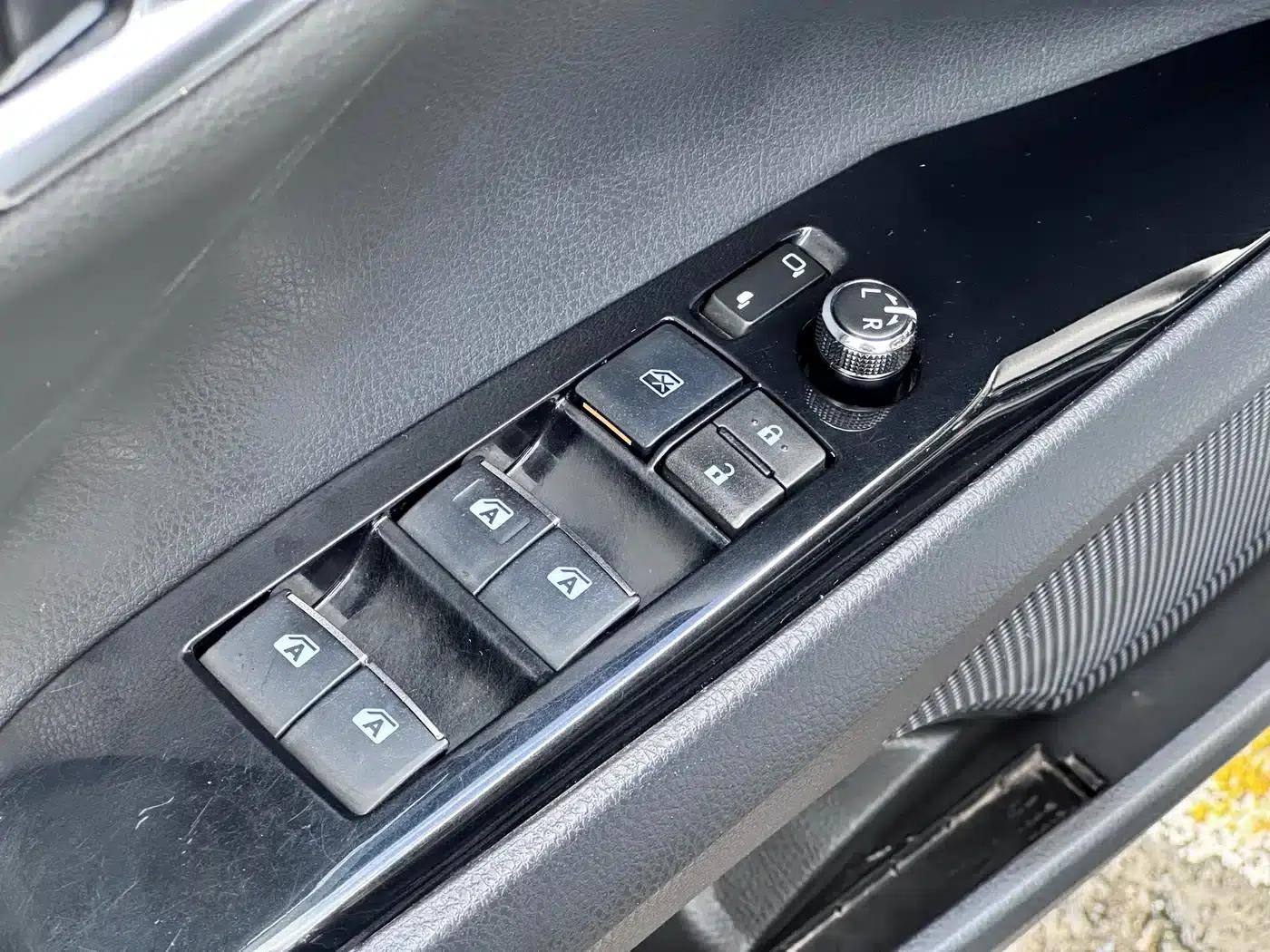 Camry 2019 2.0S Sport Edition (National V Emission Standard) — миниатюра 5
