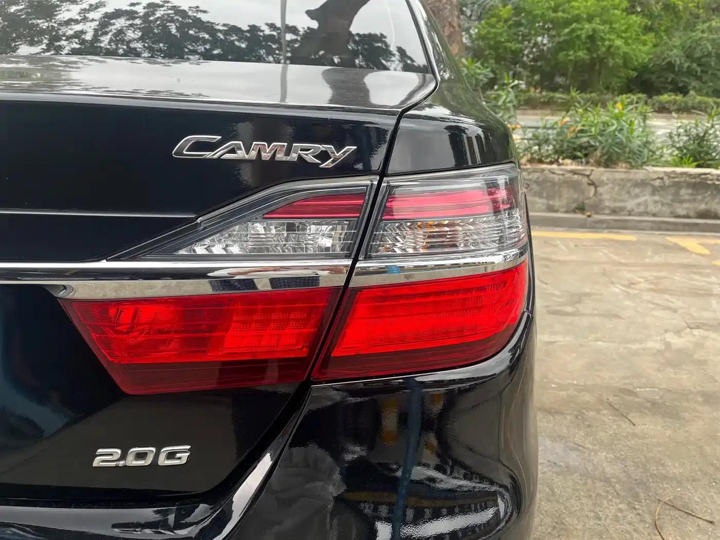 Camry 2015 2.0G Leading Edition — миниатюра 19