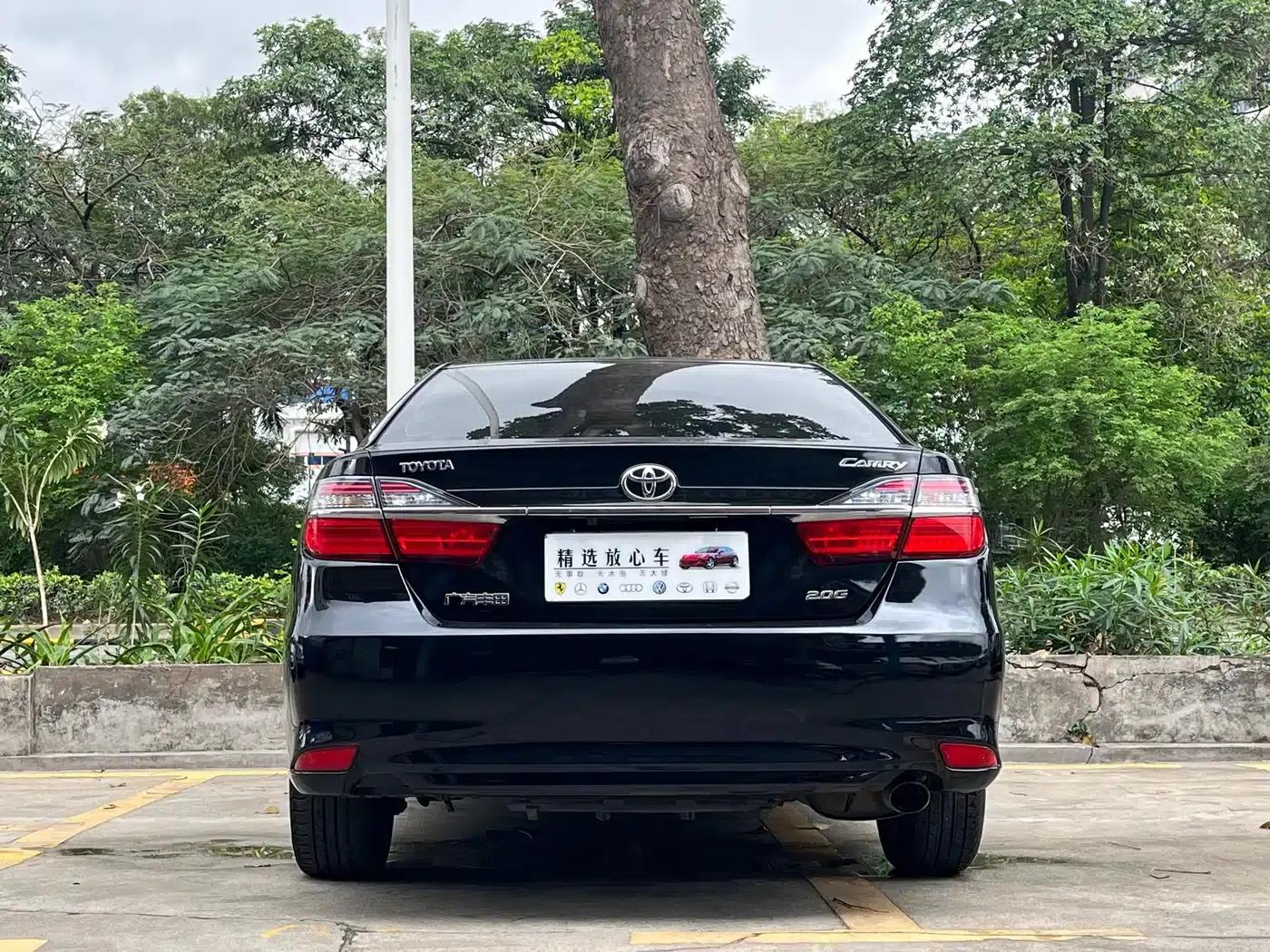 Camry 2015 2.0G Leading Edition — миниатюра 8
