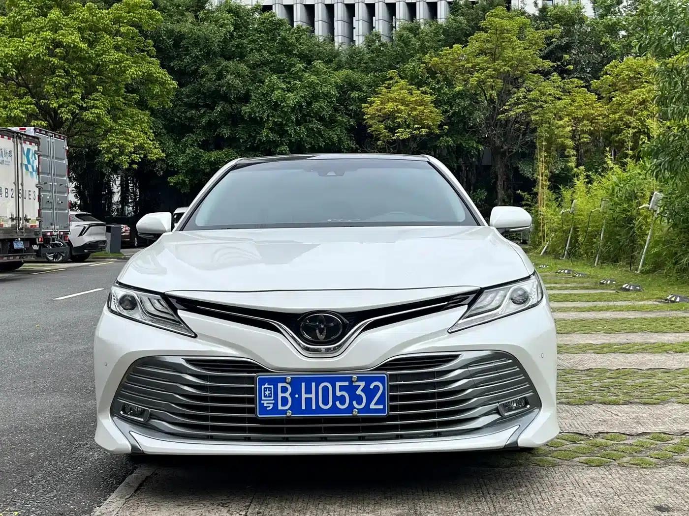 Camry 2019 Facelift 2.5G Luxury Edition — миниатюра 2