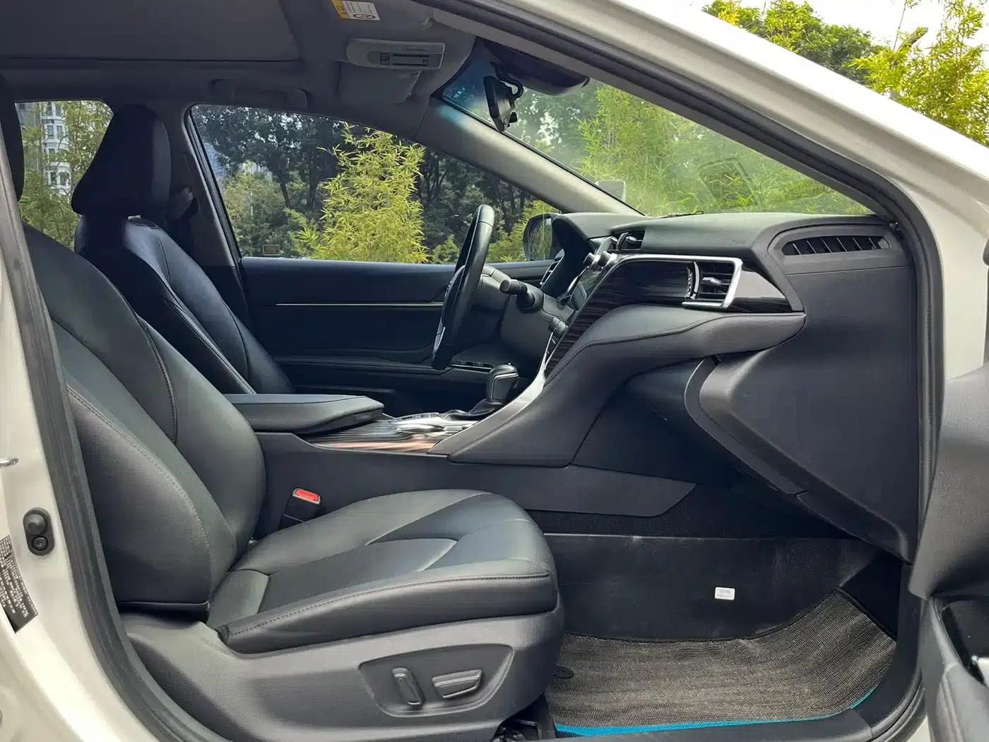 Camry 2019 Facelift 2.5G Luxury Edition — миниатюра 13