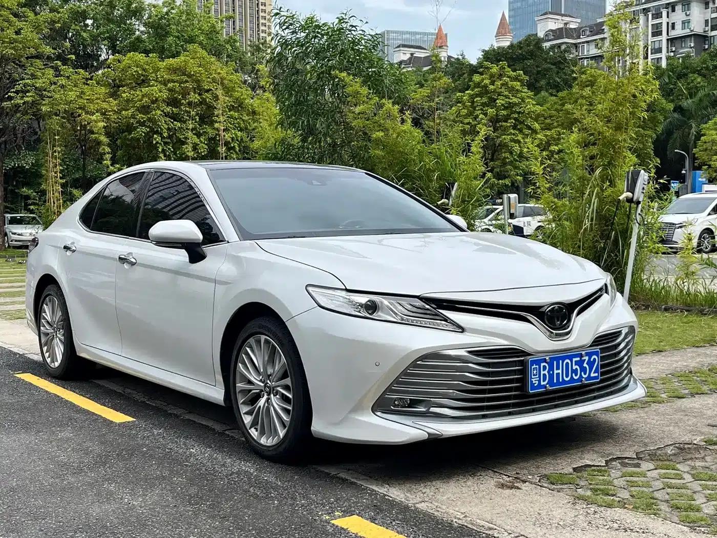 Camry 2019 Facelift 2.5G Luxury Edition — миниатюра 3