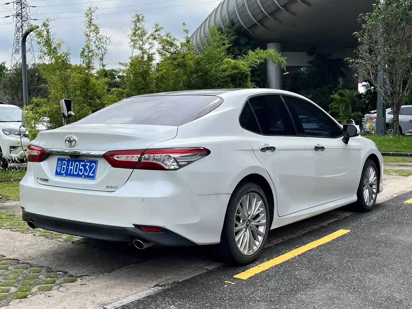 Camry 2019 Facelift 2.5G Luxury Edition — миниатюра 4