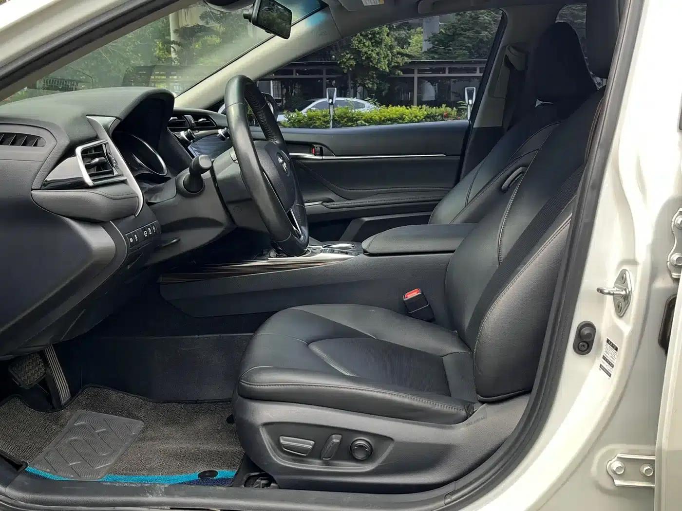 Camry 2019 Facelift 2.5G Luxury Edition — миниатюра 10