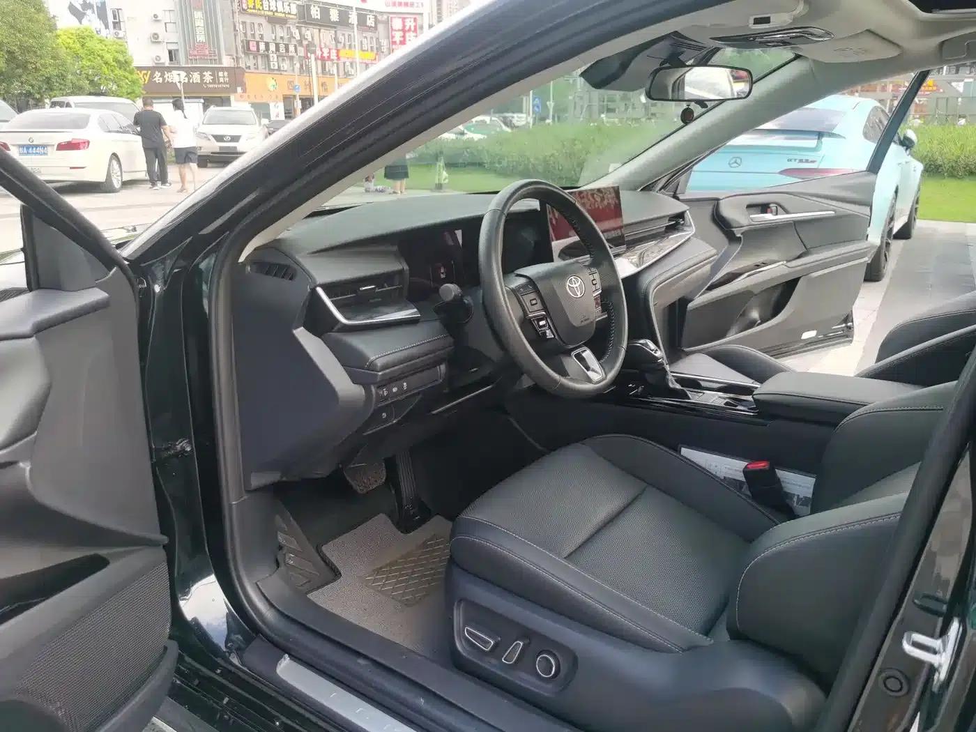 2026 Camry Hybrid 2.0HGVP Luxury Edition — миниатюра 12