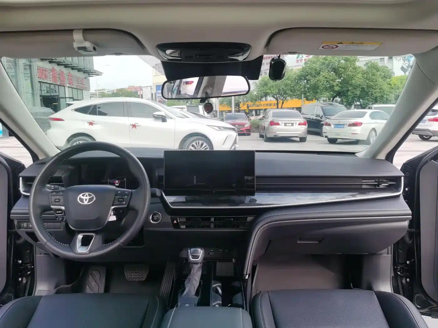 2026 Camry Hybrid 2.0HGVP Luxury Edition — миниатюра 13
