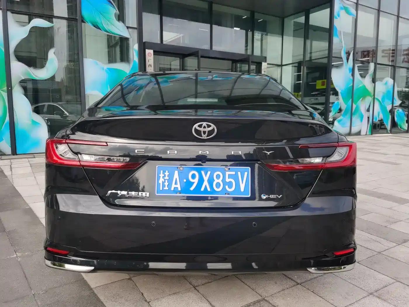 2026 Camry Hybrid 2.0HGVP Luxury Edition — миниатюра 4