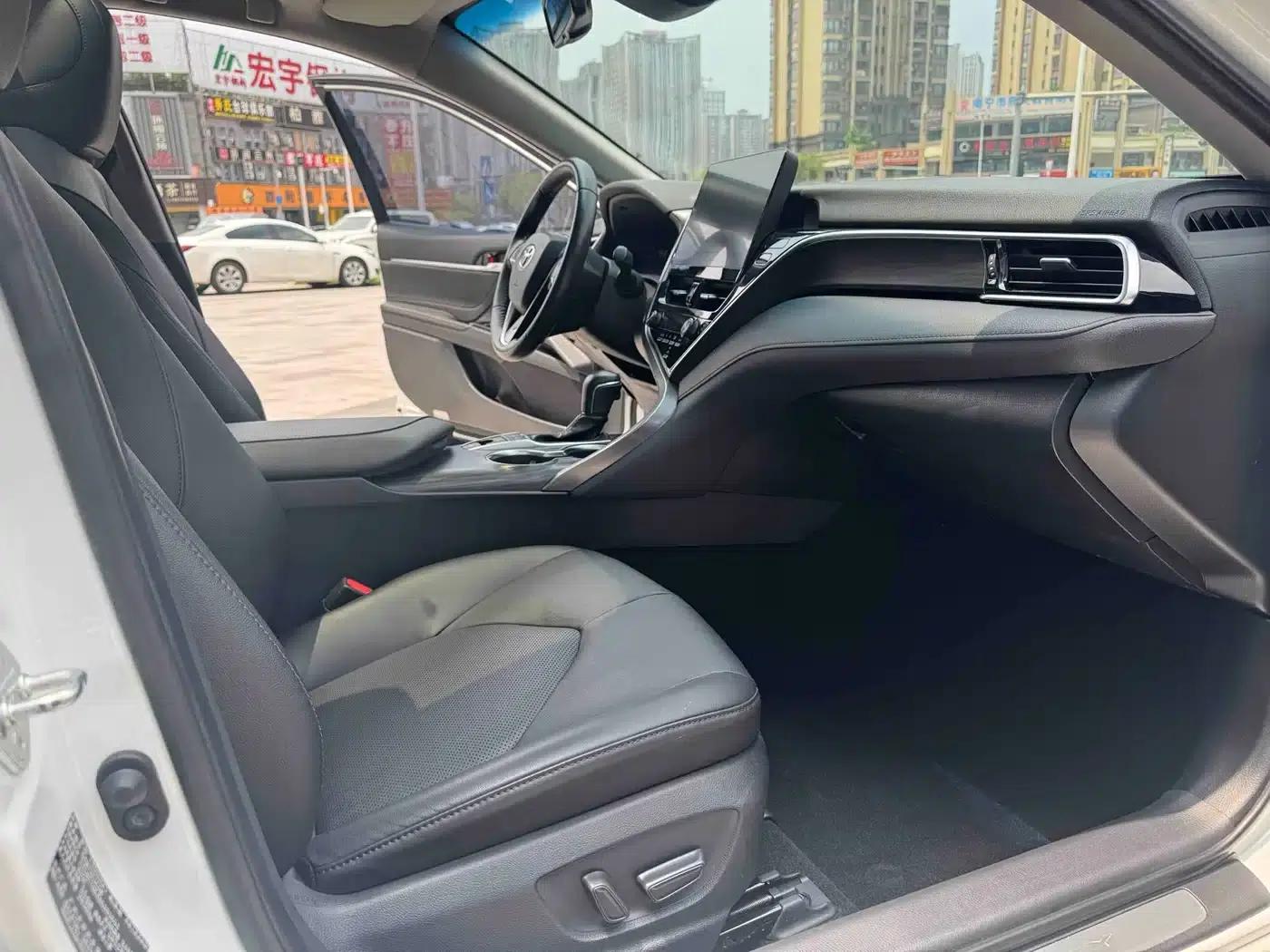Camry 2021 2.5G Luxury Edition — миниатюра 12