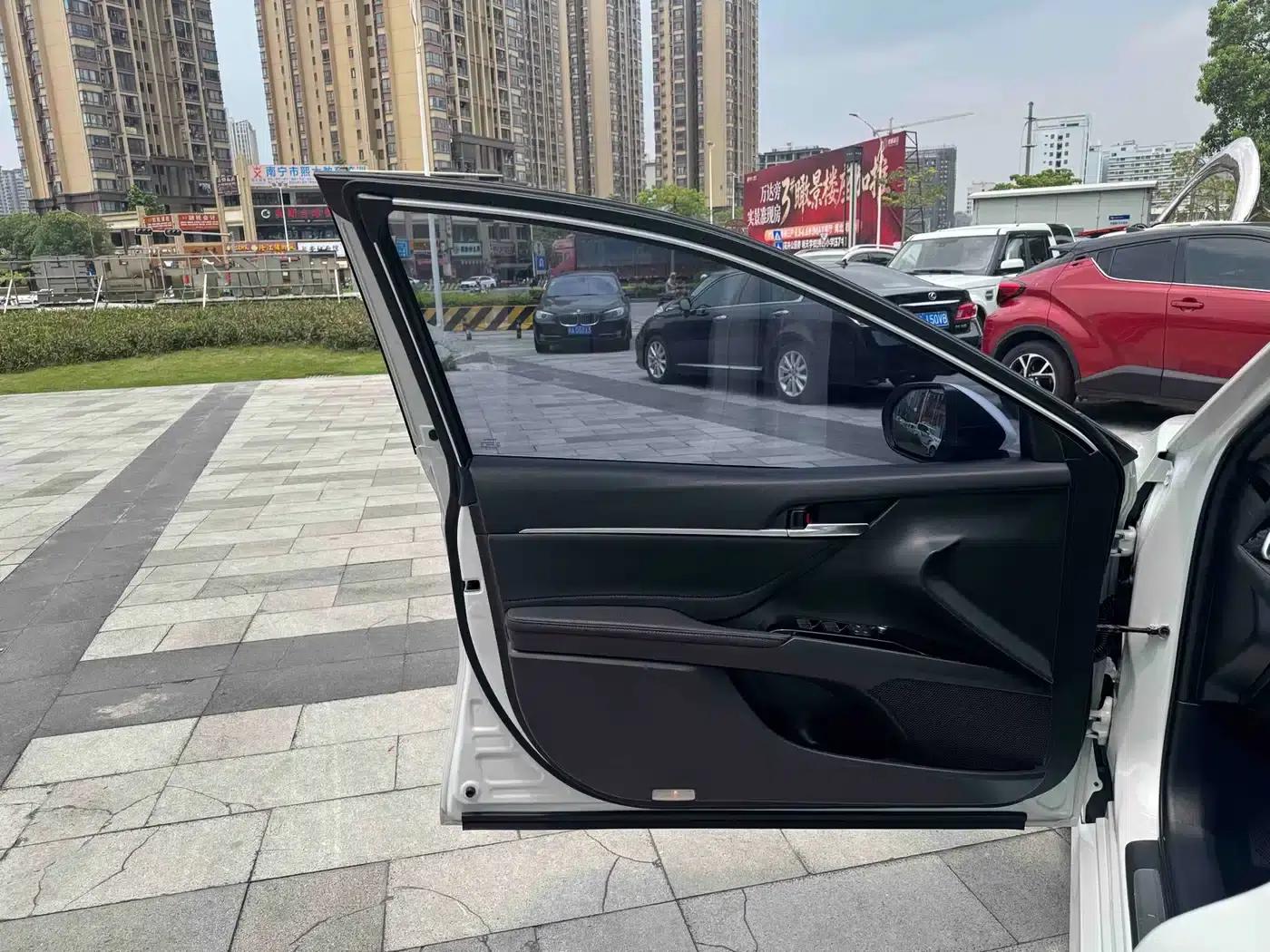 Camry 2021 2.5G Luxury Edition — миниатюра 18
