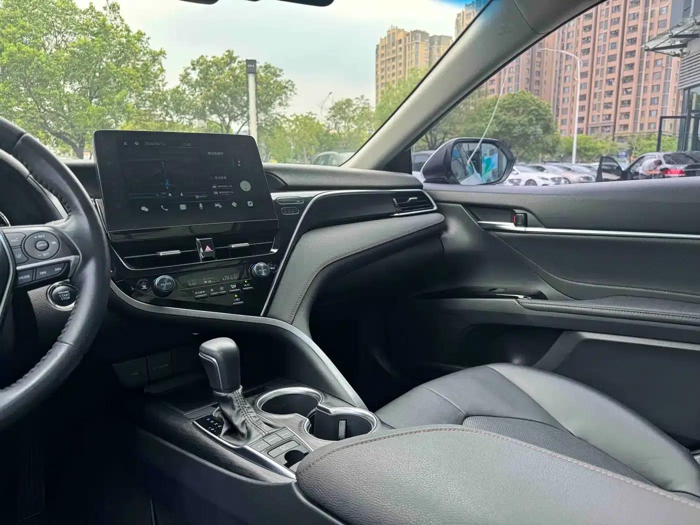 Camry 2021 2.5G Luxury Edition — миниатюра 23