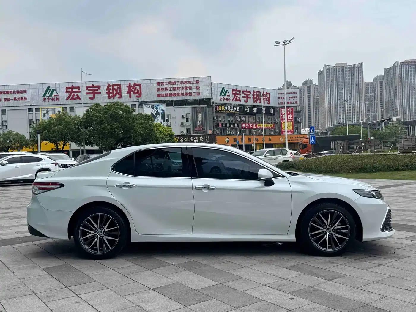 Camry 2021 2.5G Luxury Edition — миниатюра 5