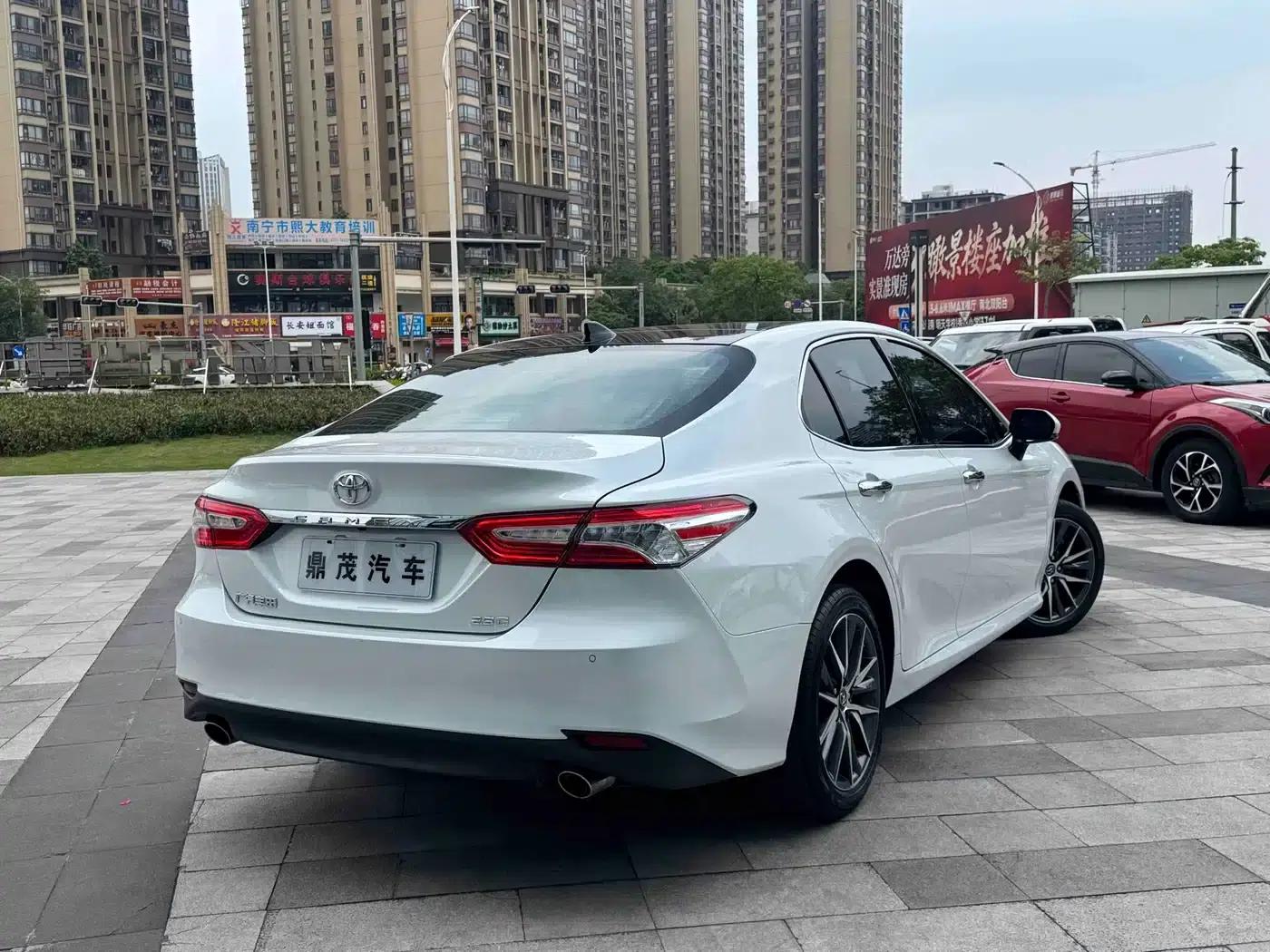 Camry 2021 2.5G Luxury Edition — миниатюра 7