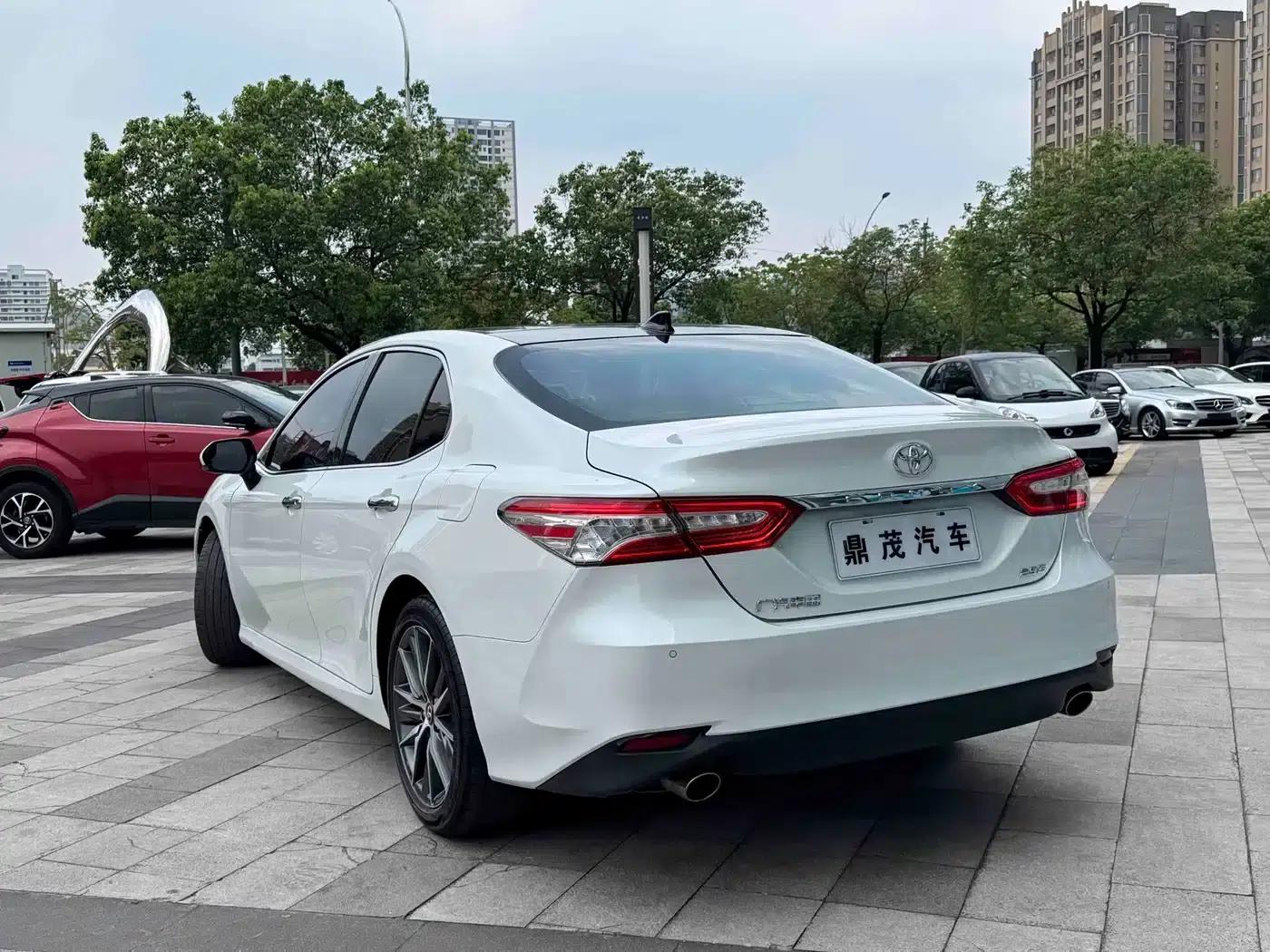 Camry 2021 2.5G Luxury Edition — миниатюра 8