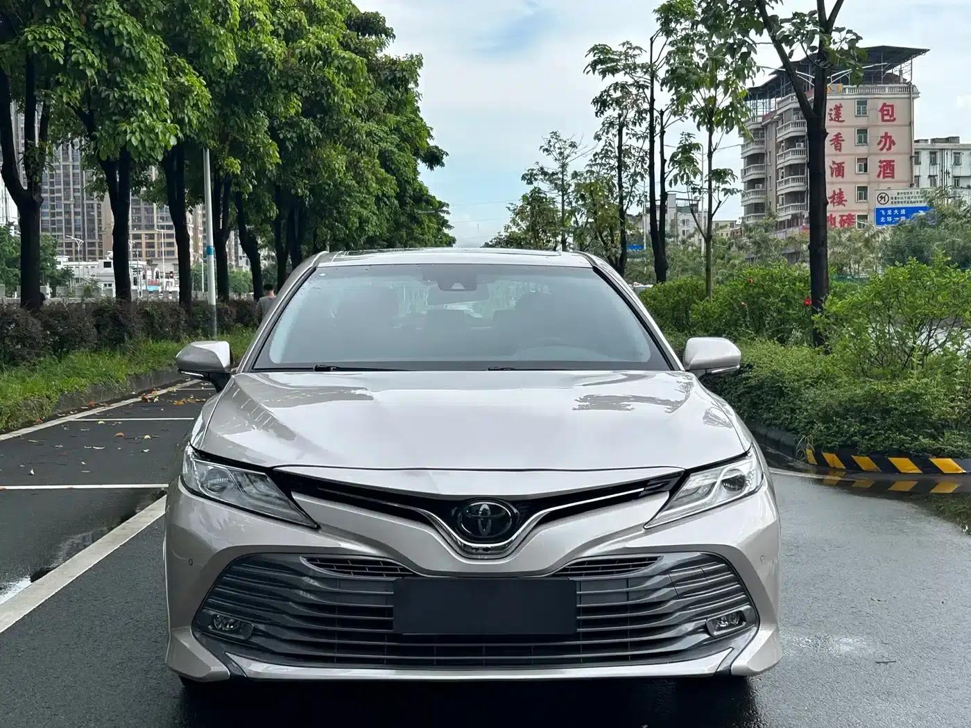 Camry 2019 Facelift 2.0G Luxury Edition — миниатюра 2