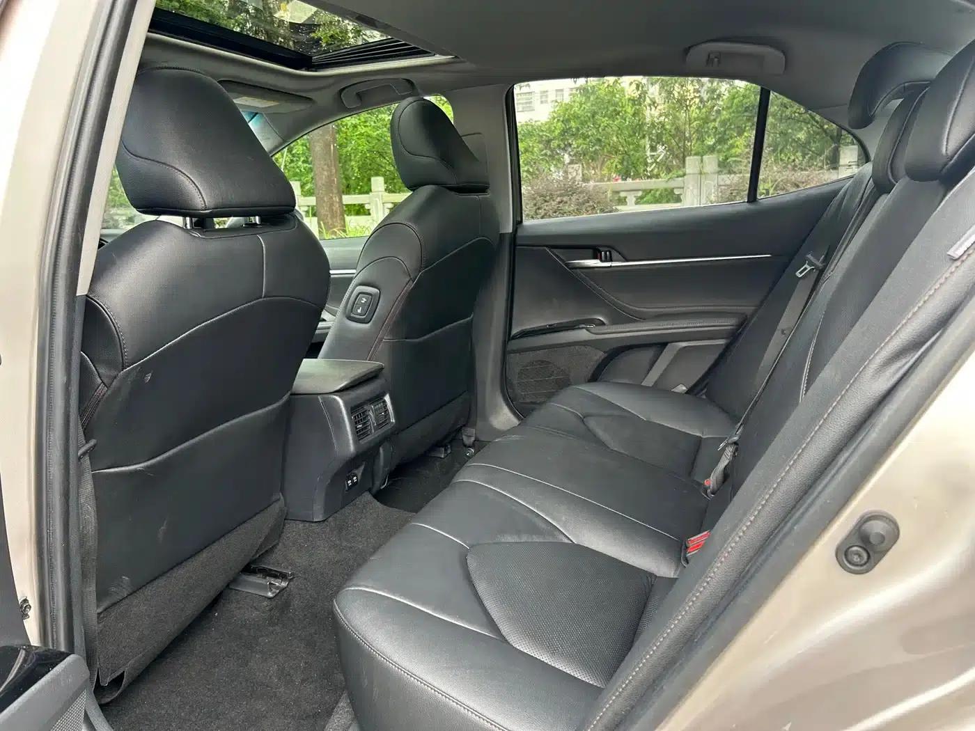 Camry 2019 Facelift 2.0G Luxury Edition — миниатюра 4