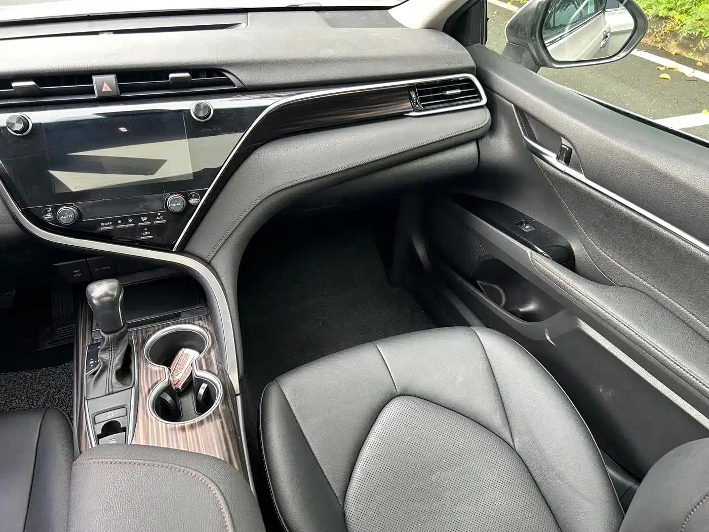 Camry 2019 Facelift 2.0G Luxury Edition — миниатюра 6