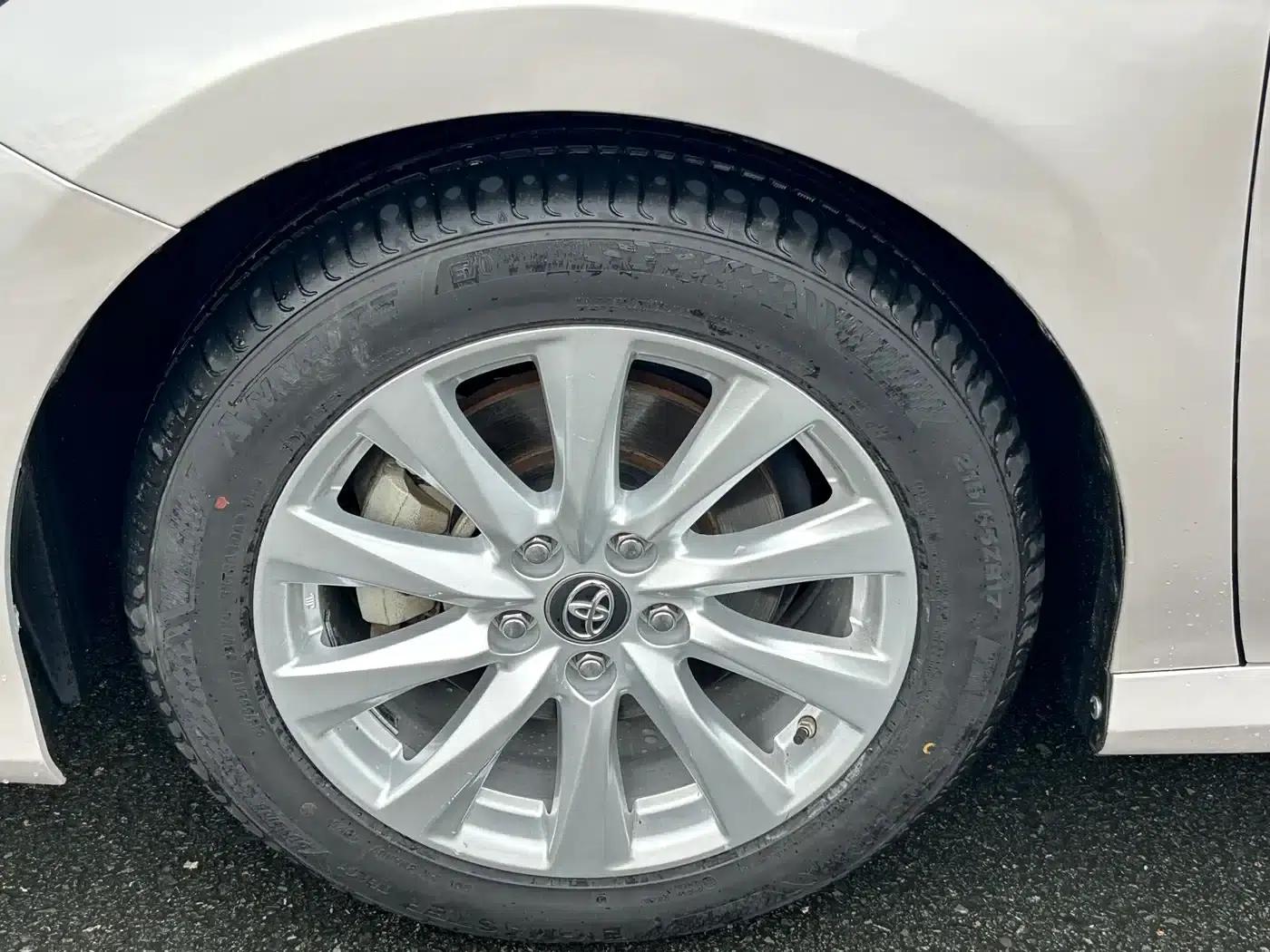 Camry 2019 Facelift 2.0G Luxury Edition — миниатюра 9