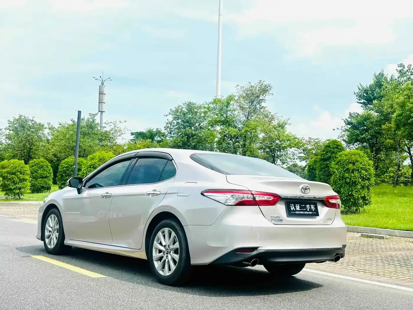 2018 Camry 2.0G Luxury Edition — миниатюра 8