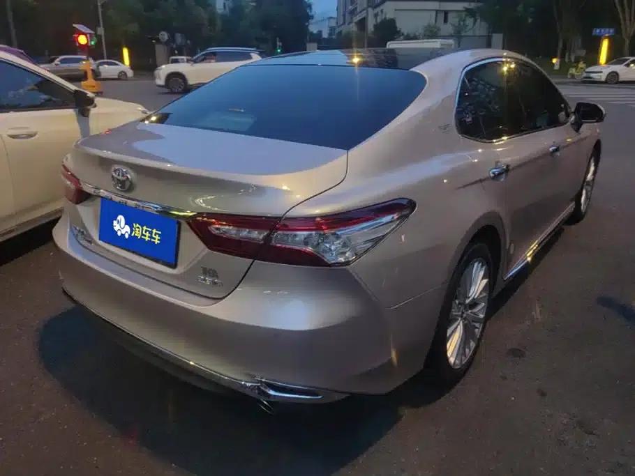 2018 Camry 2.5G Luxury Edition — миниатюра 3