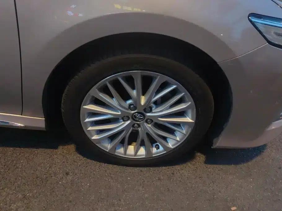 2018 Camry 2.5G Luxury Edition — миниатюра 6