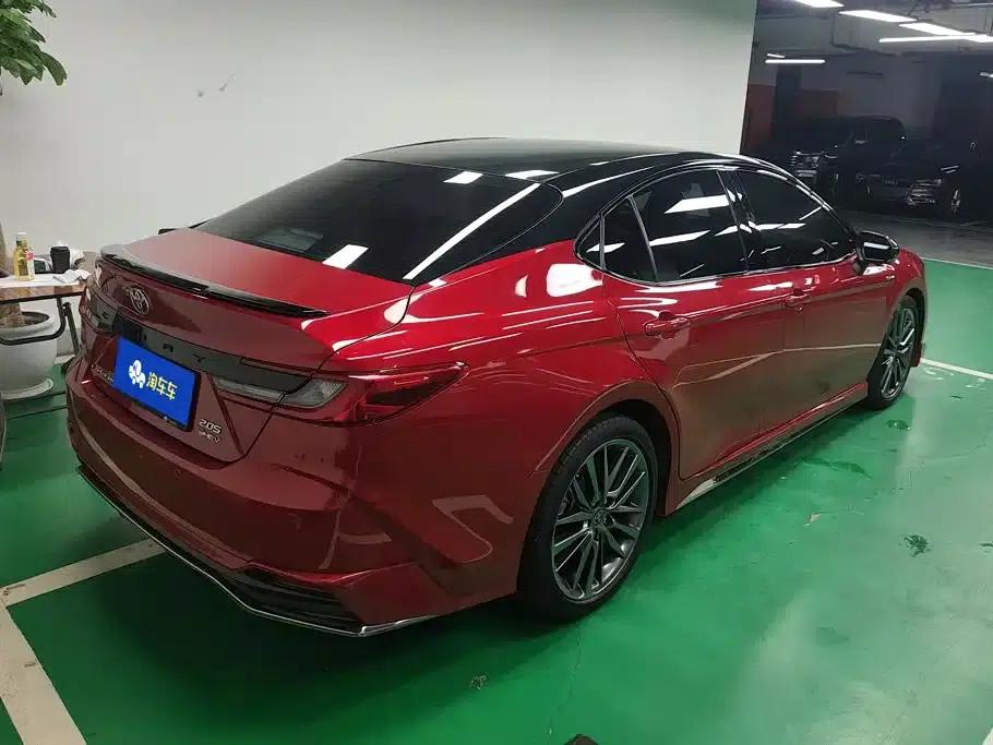 2024 Camry Hybrid 2.0HXS Sport Plus Edition — миниатюра 3