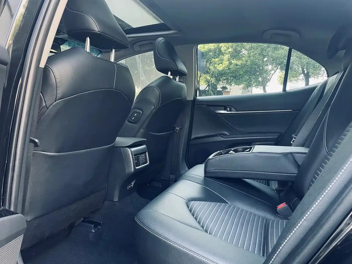Camry 2022 2.5S Knight Edition — миниатюра 7