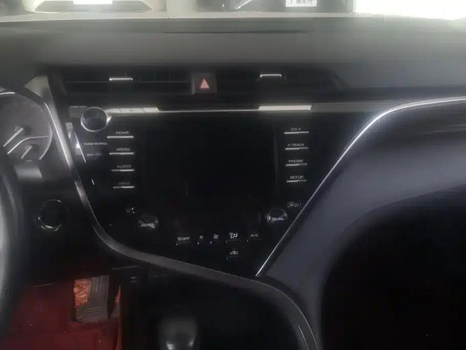 2018 Camry 2.5G Luxury Edition — миниатюра 13