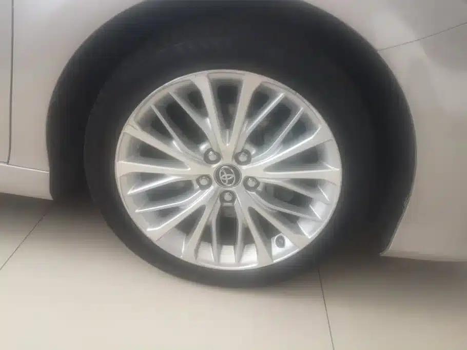 2018 Camry 2.5G Luxury Edition — миниатюра 6