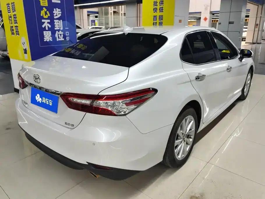 2023 Camry 2.0G Luxury Edition — миниатюра 3