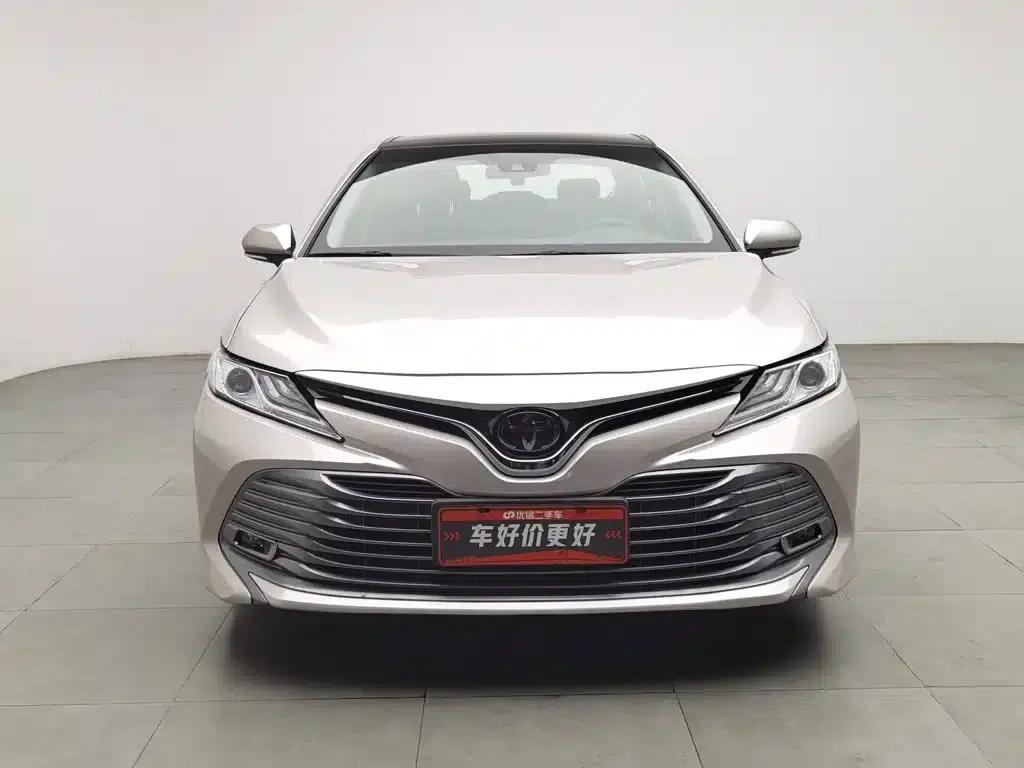 Camry 2019 Facelift 2.5G Luxury Edition — миниатюра 3