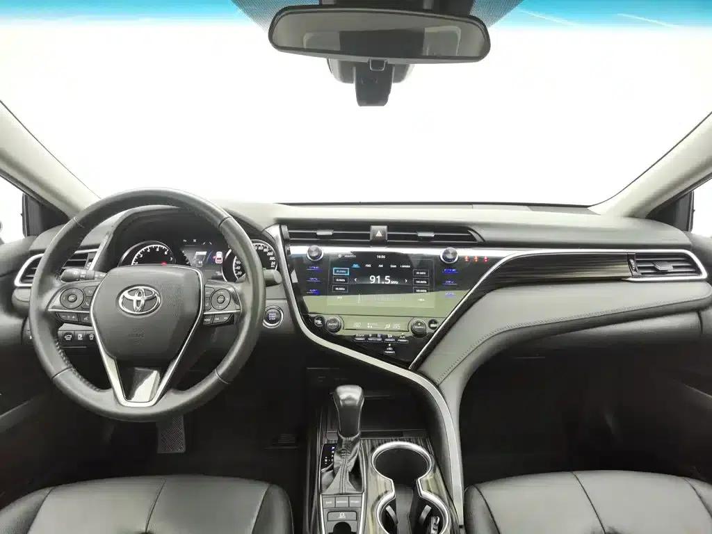 Camry 2019 Facelift 2.5G Luxury Edition — миниатюра 5