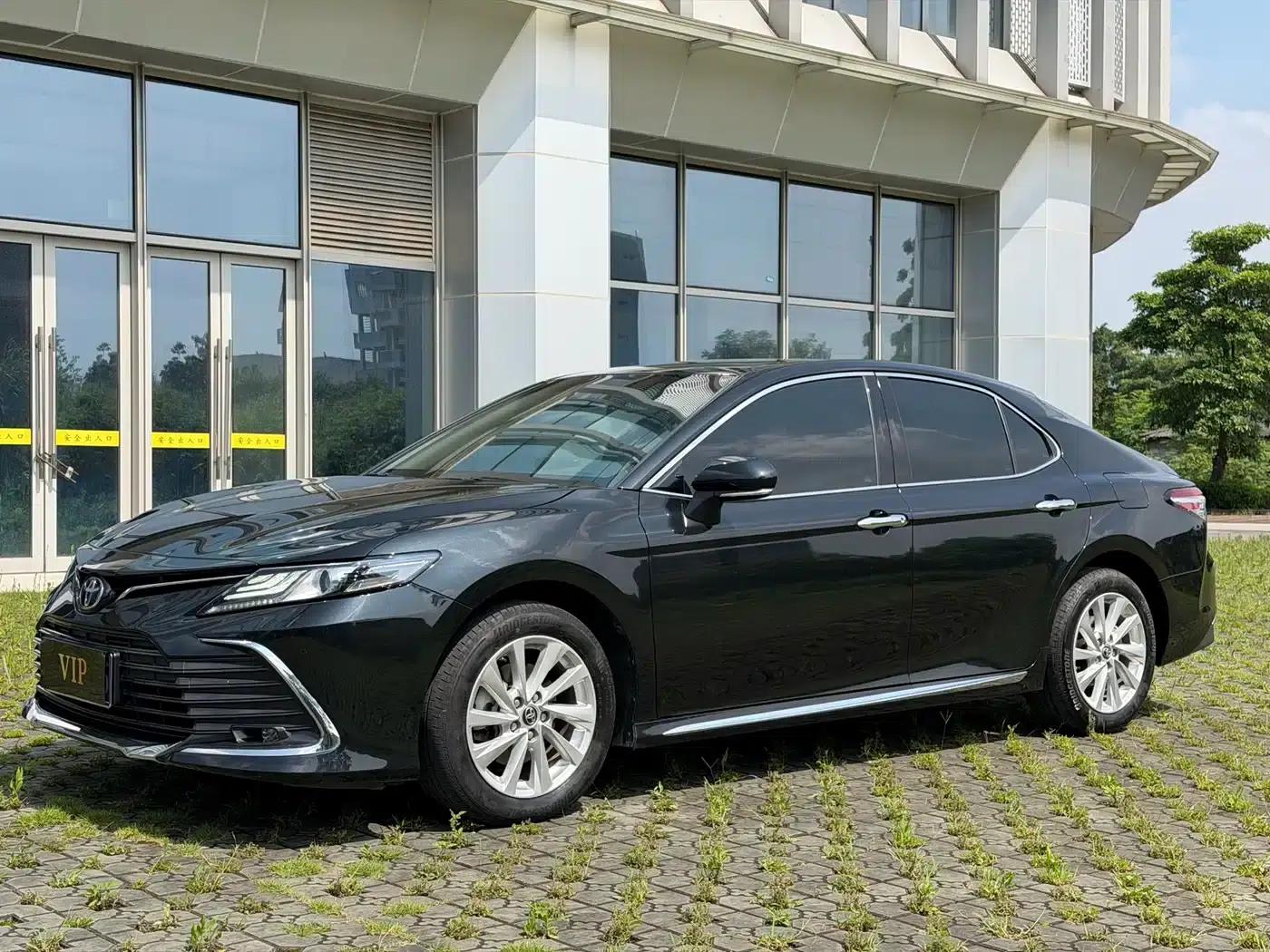 2023 Camry 2.0G Luxury Edition — миниатюра 1