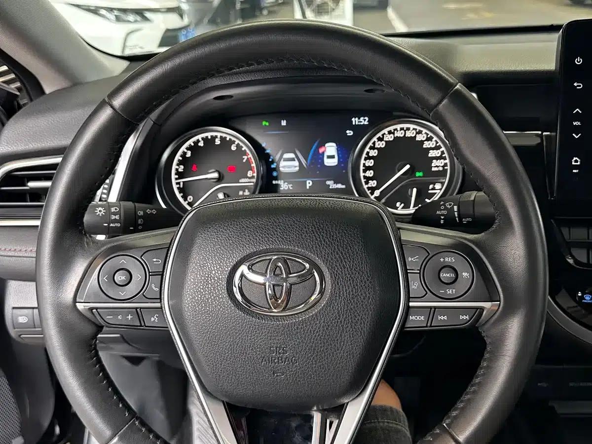2023 Camry 2.0G Luxury Edition — миниатюра 13