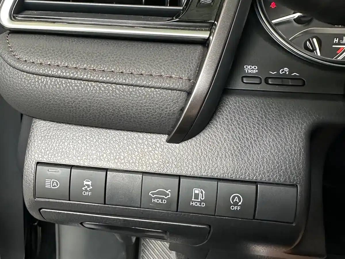 2023 Camry 2.0G Luxury Edition — миниатюра 15