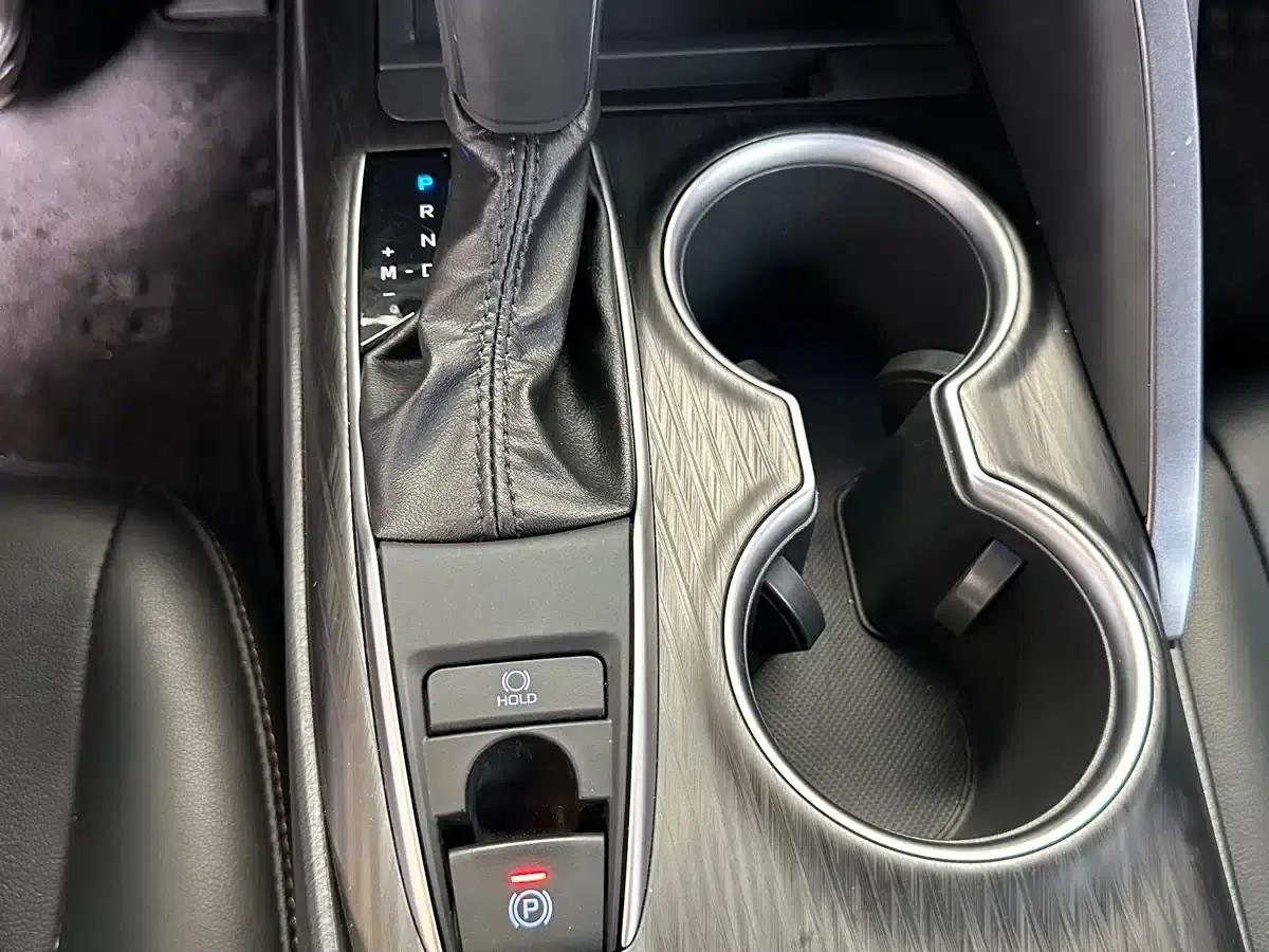 2023 Camry 2.0G Luxury Edition — миниатюра 18