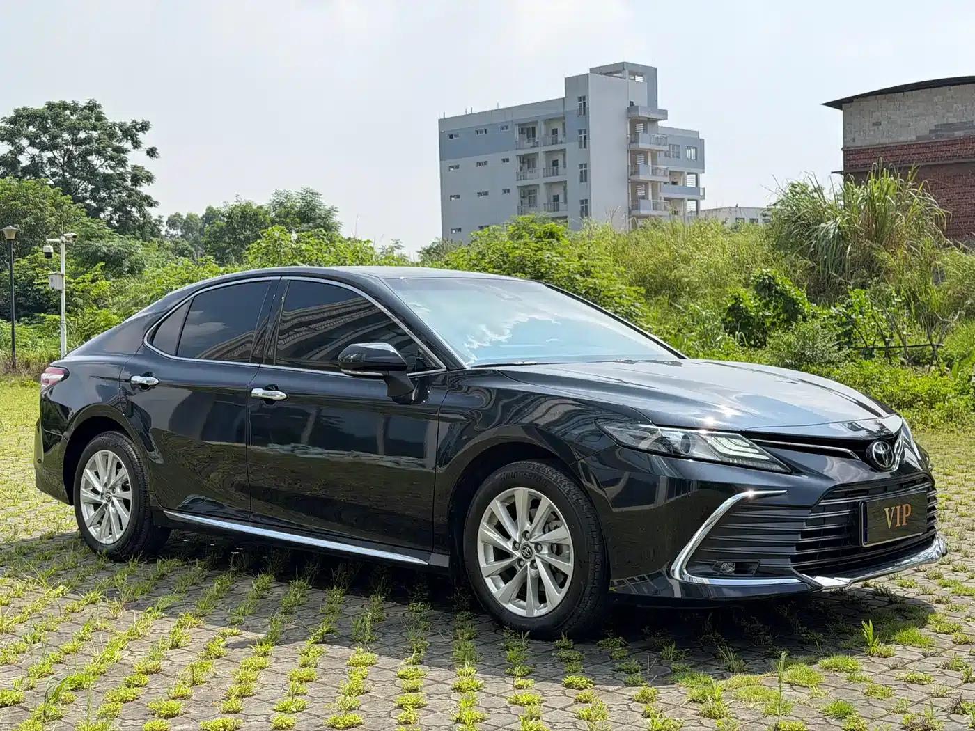 2023 Camry 2.0G Luxury Edition — миниатюра 3
