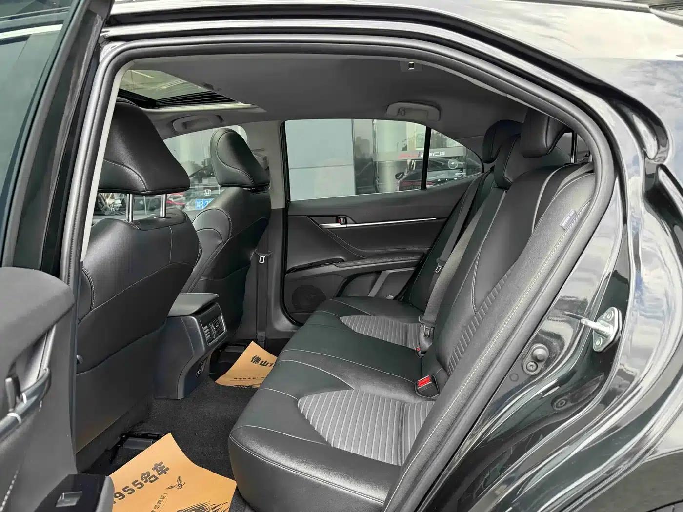 Camry 2022 2.0S Knight Edition — миниатюра 6