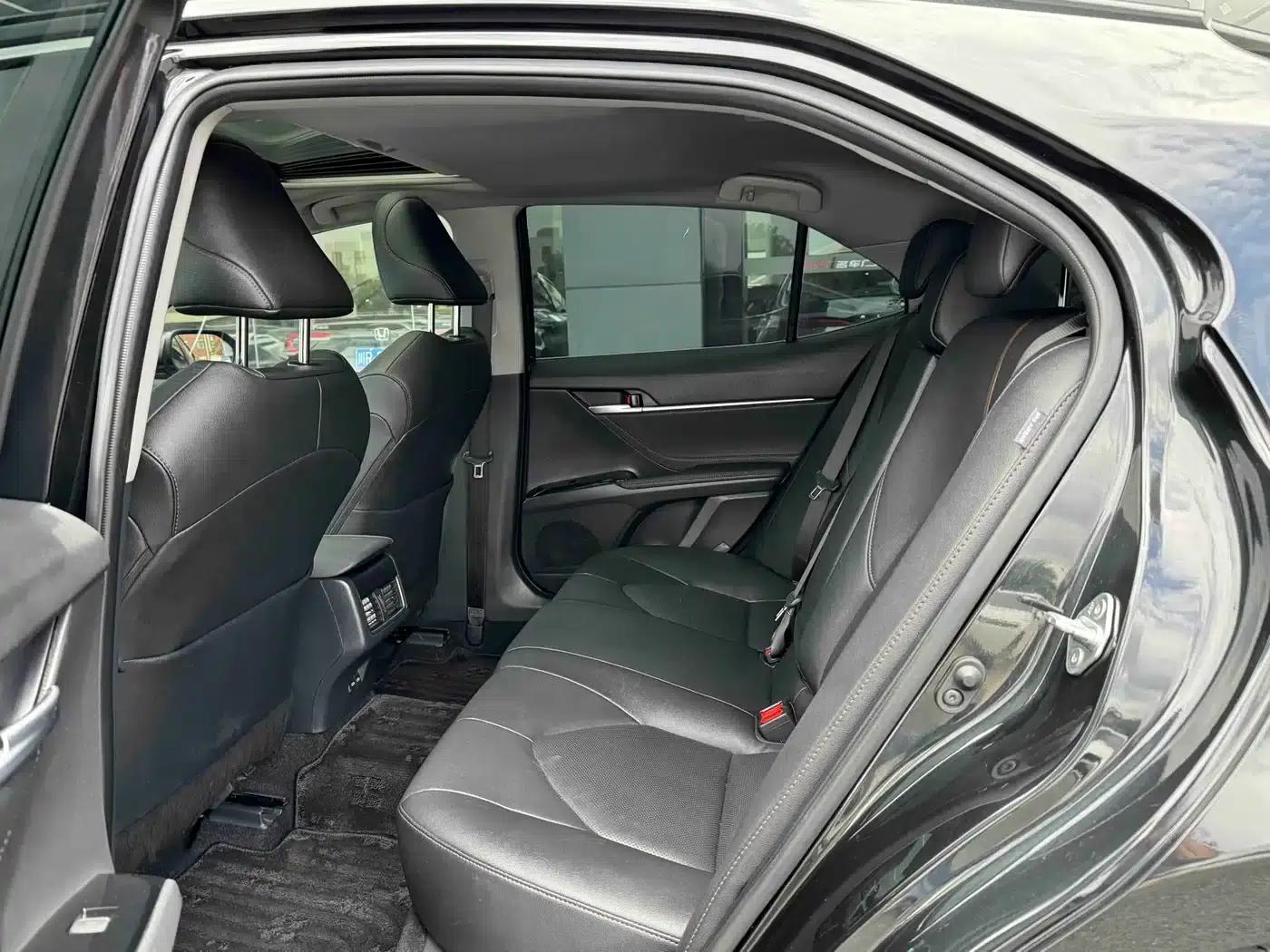 2023 Camry 2.0G Luxury Edition — миниатюра 6