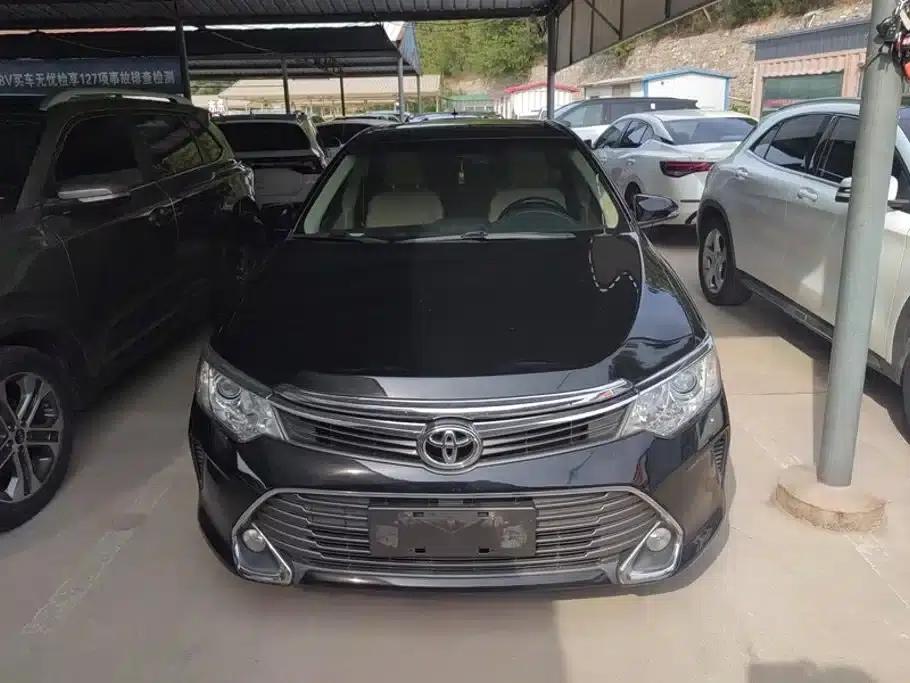 Camry 2015 2.0G Leading Edition — миниатюра 2
