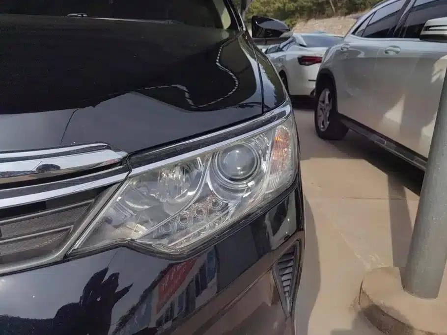 Camry 2015 2.0G Leading Edition — миниатюра 5