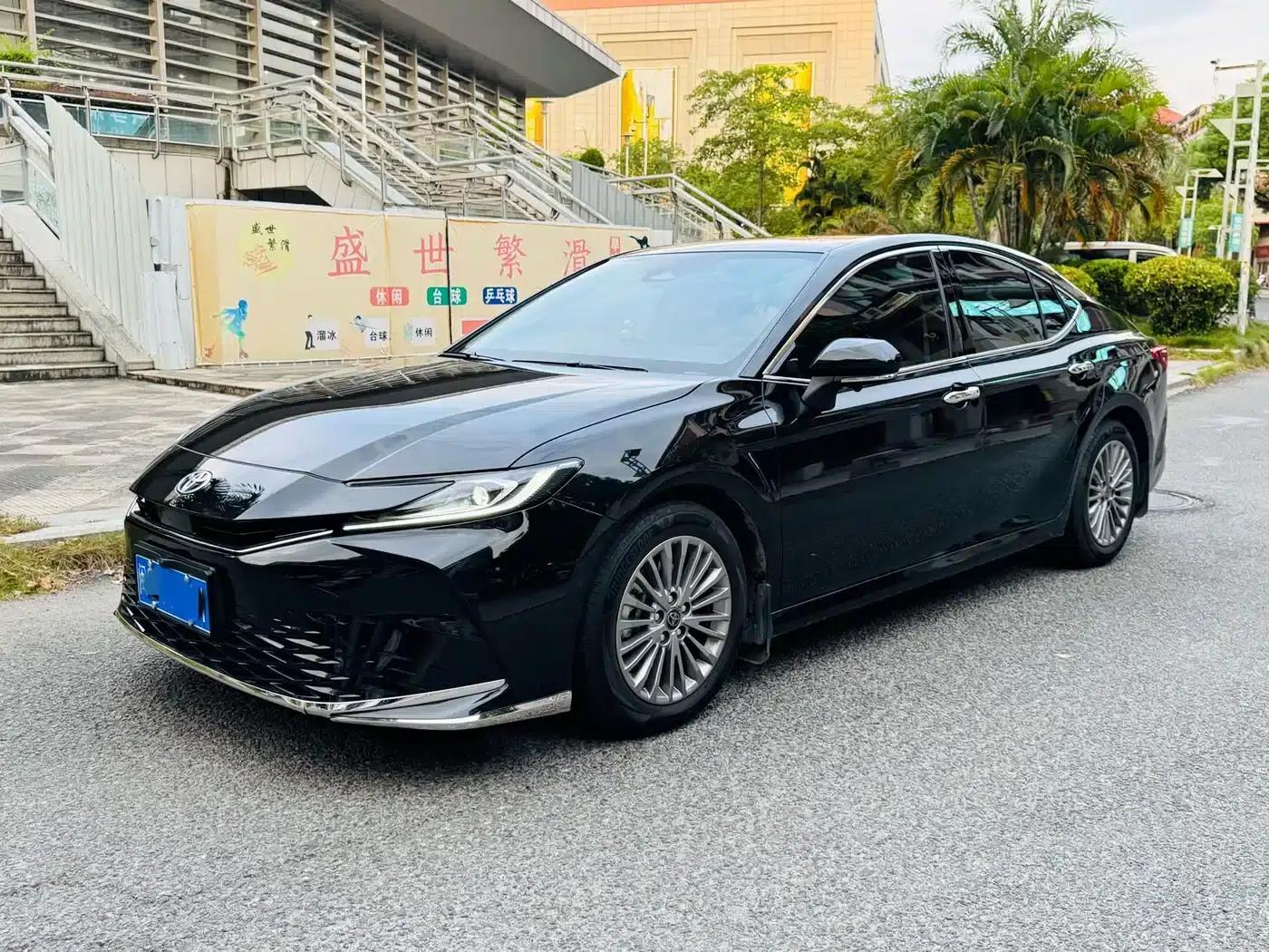 2024 Camry 2.0GVP Luxury Edition — миниатюра 3