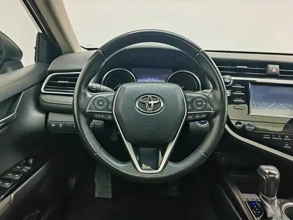 2018 Camry 2.0G Luxury Edition — миниатюра 11