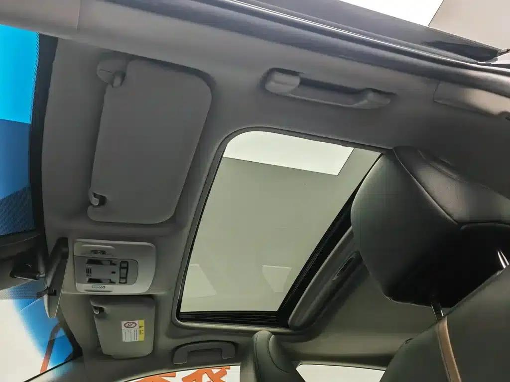 2018 Camry 2.0G Luxury Edition — миниатюра 14