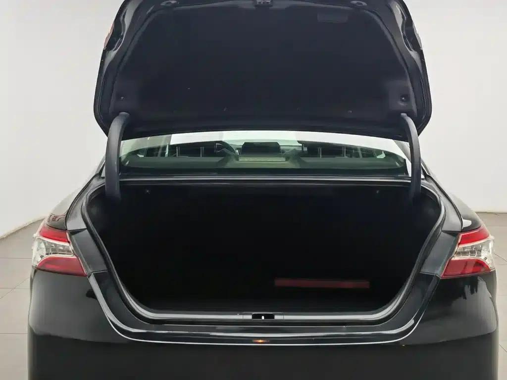 2018 Camry 2.0G Luxury Edition — миниатюра 16