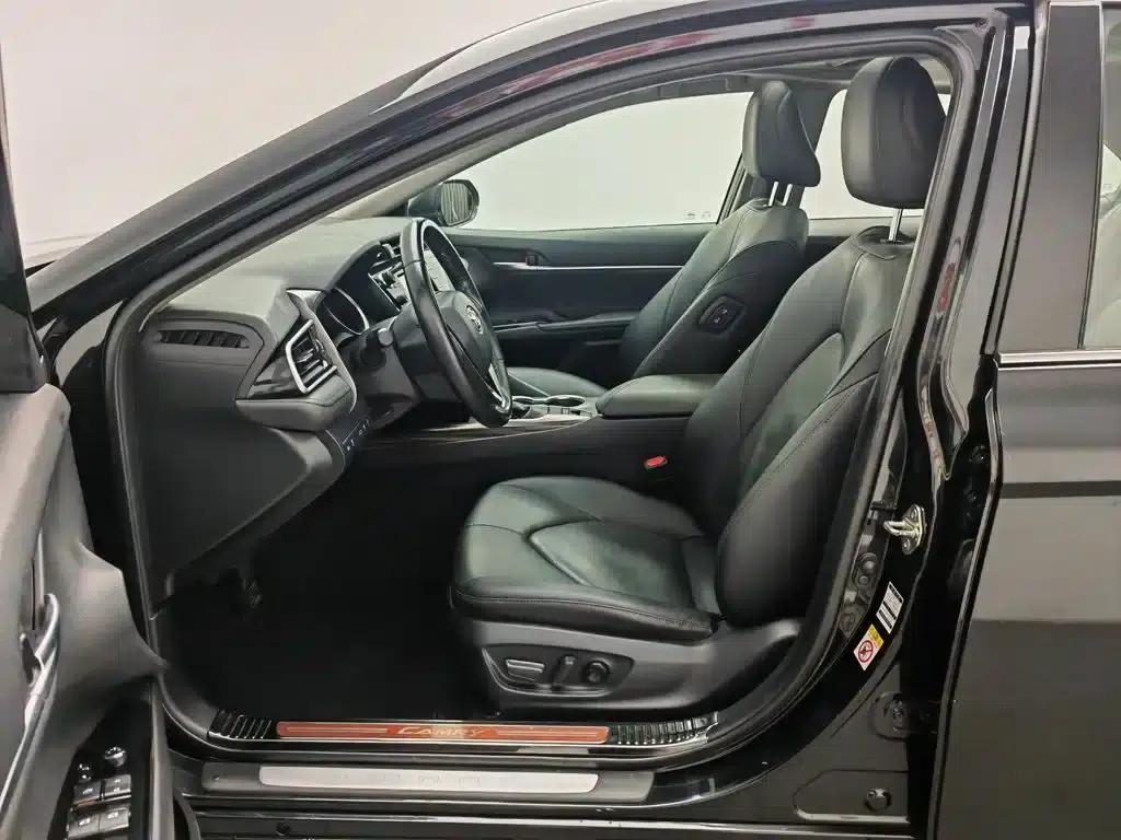 2018 Camry 2.0G Luxury Edition — миниатюра 10