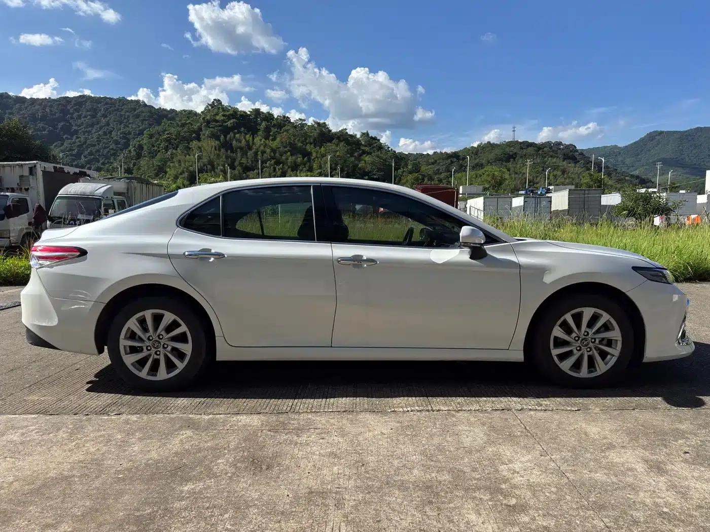 2021 Camry 2.0G Luxury Edition — миниатюра 4