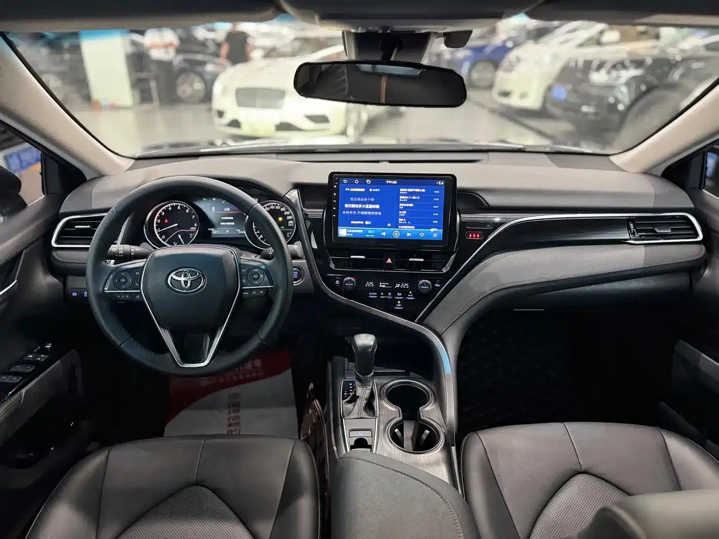 2021 Camry 2.0G Luxury Edition — миниатюра 4