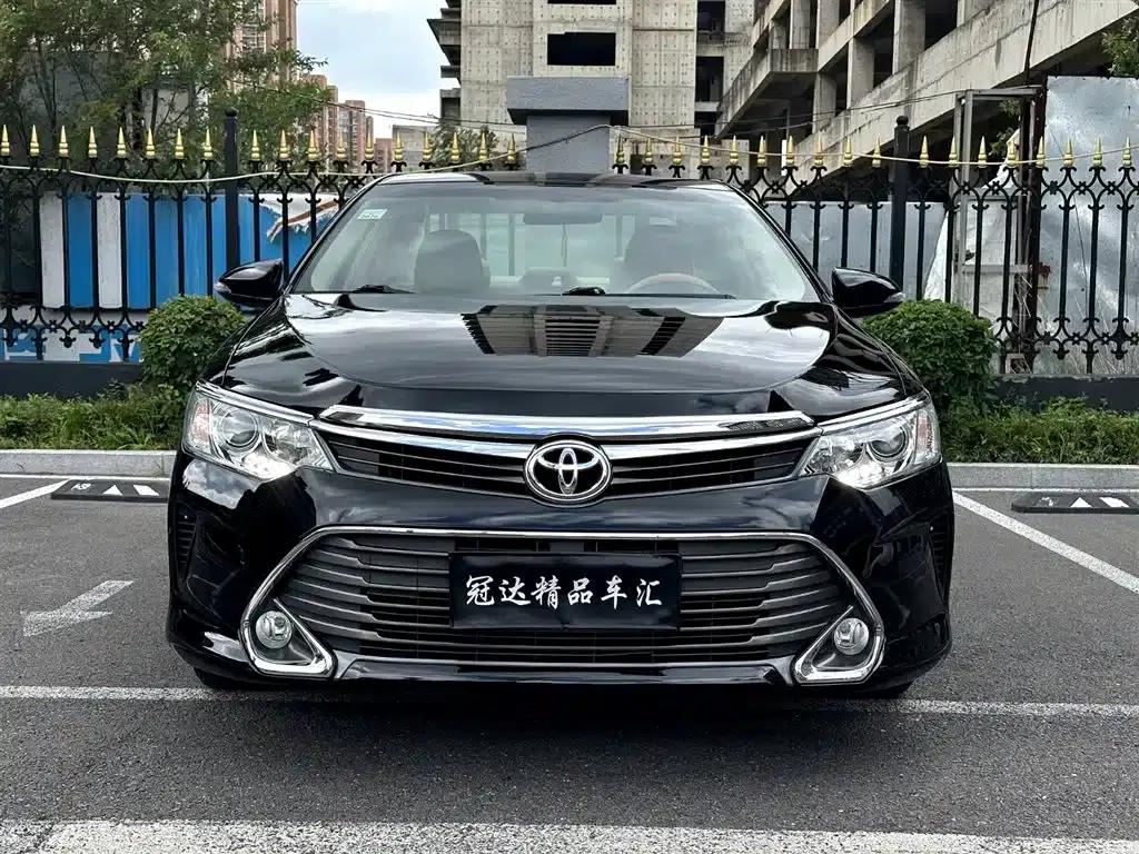 Camry 2015 2.0G Leading Edition — миниатюра 2