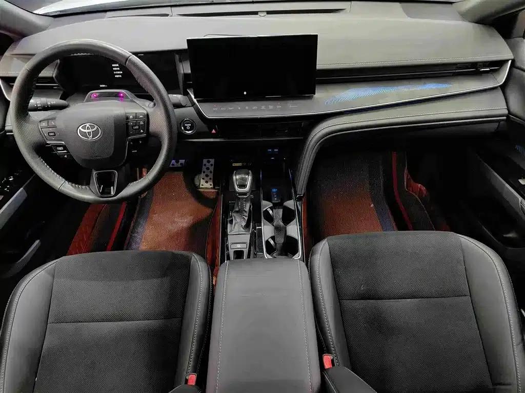 2024 Camry Hybrid 2.0HXS Sport Plus Edition — миниатюра 8